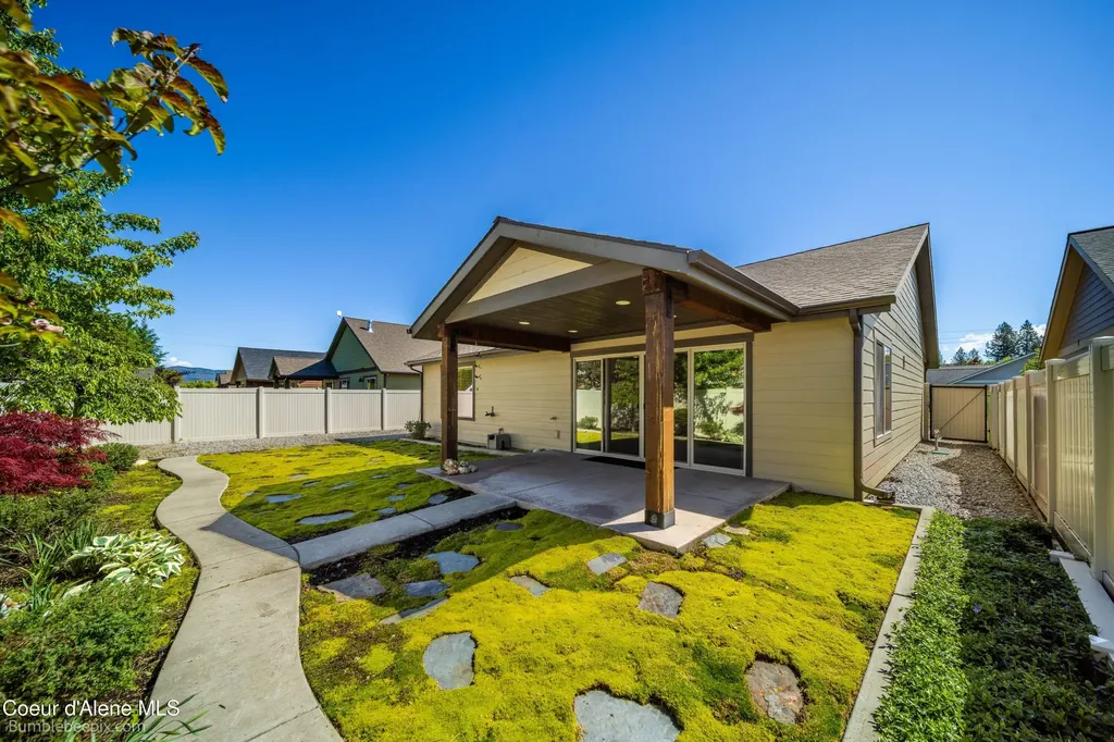 2247 N Sockeye Drive Post Falls ID 83854