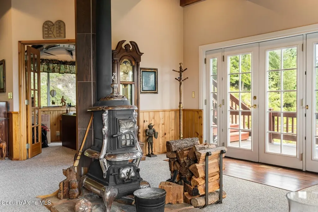 4456 Westside Road Bonners Ferry ID 83805