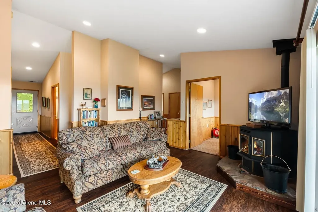 4456 Westside Road Bonners Ferry ID 83805