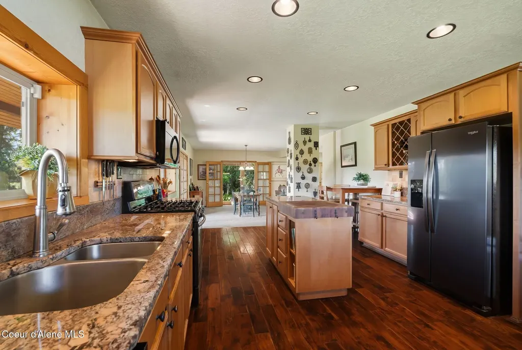 1255 Hickey Road Sandpoint ID 83864
