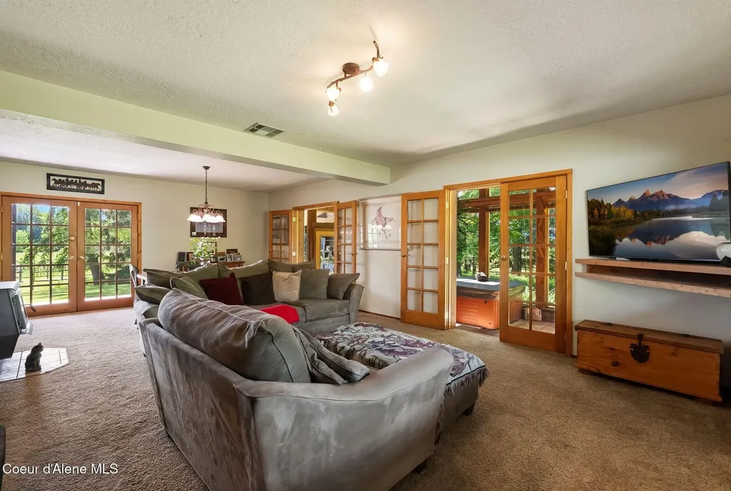 1255 Hickey Road Sandpoint ID 83864