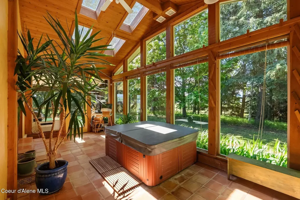1255 Hickey Road Sandpoint ID 83864