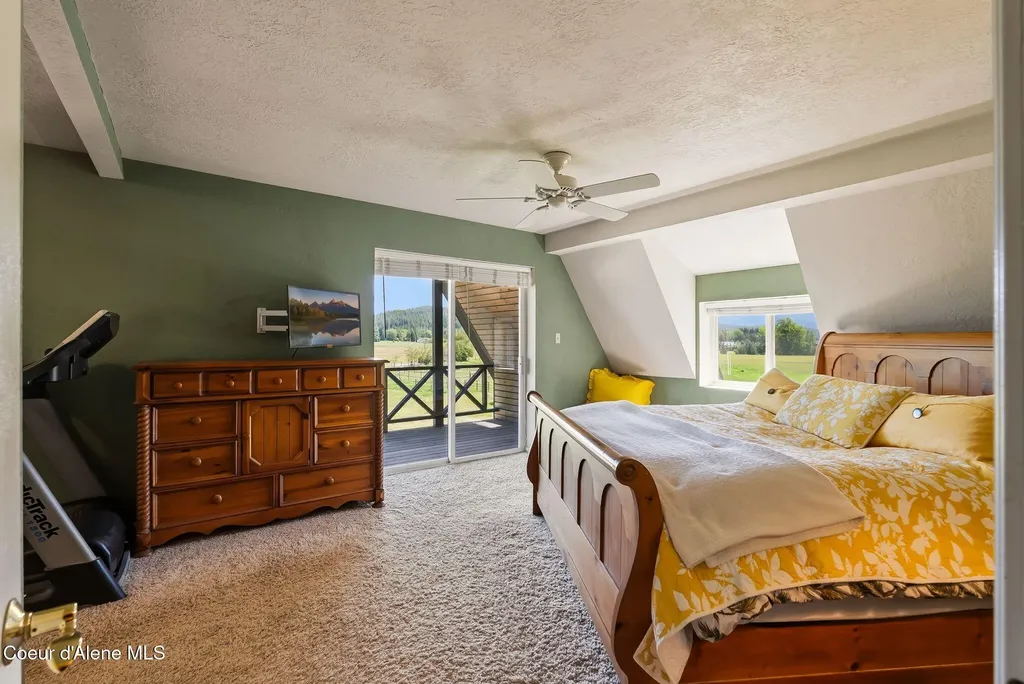 1255 Hickey Road Sandpoint ID 83864
