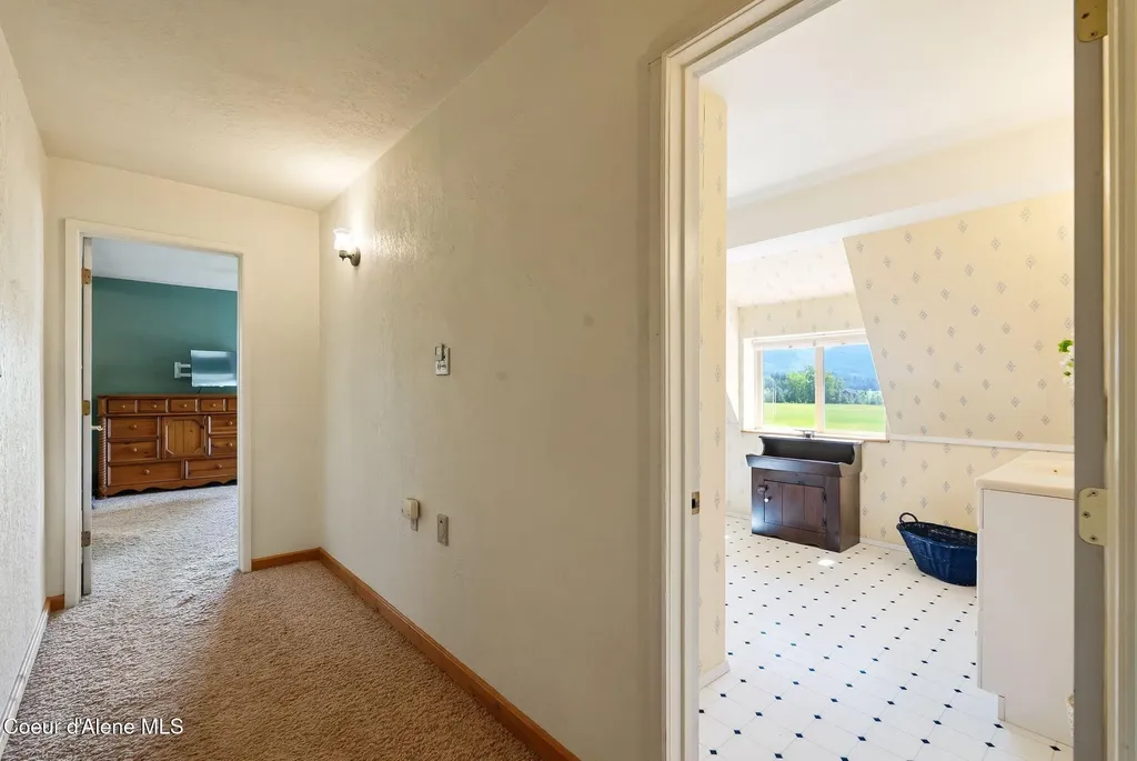 1255 Hickey Road Sandpoint ID 83864