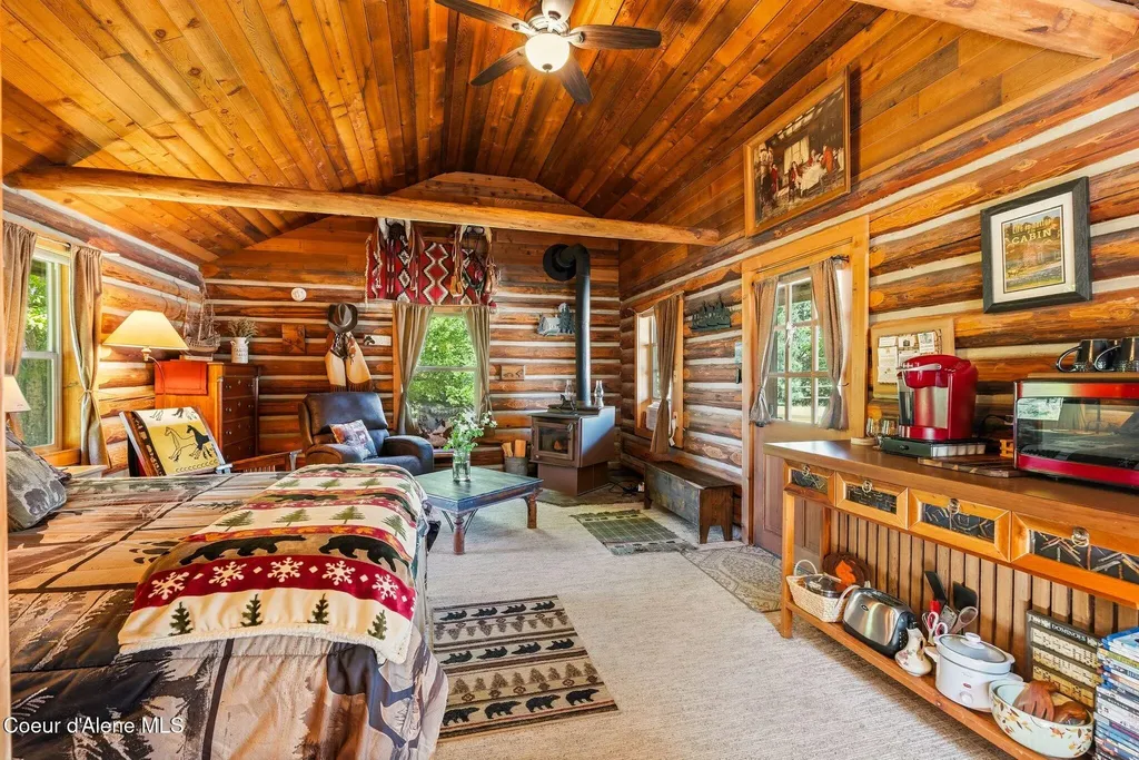 1255 Hickey Road Sandpoint ID 83864