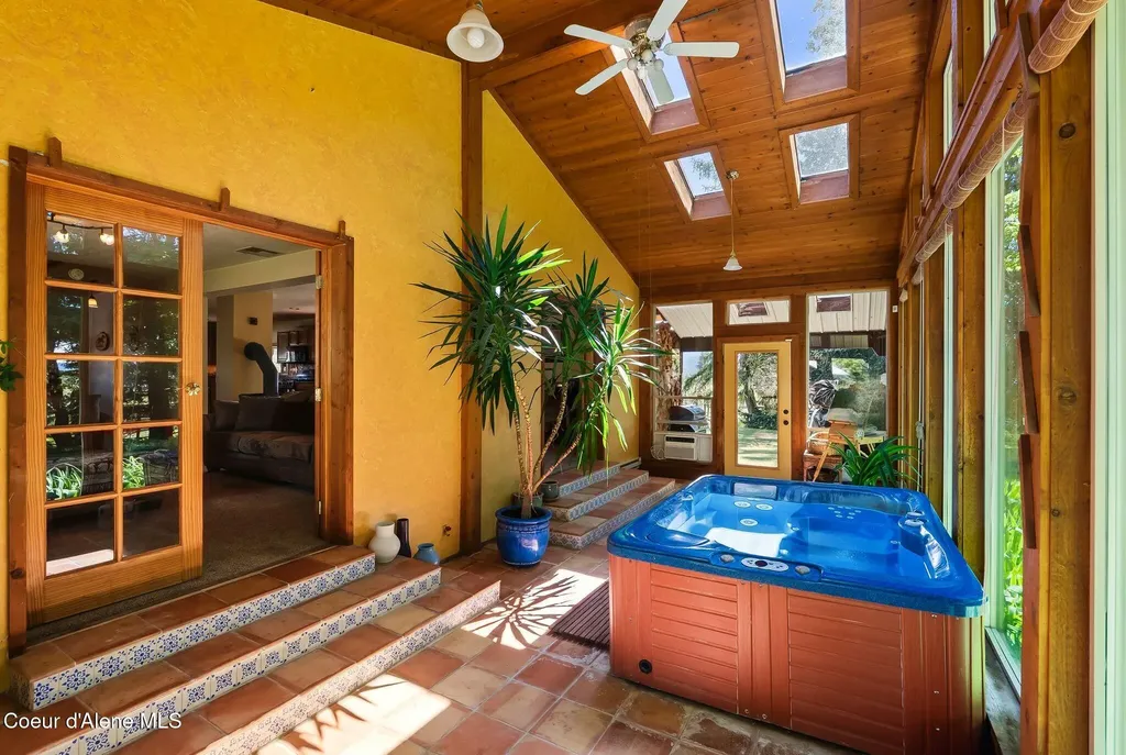 1255 Hickey Road Sandpoint ID 83864