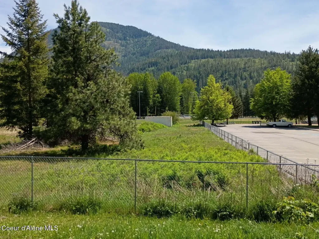7 Bryan Drive Clark Fork ID 83811