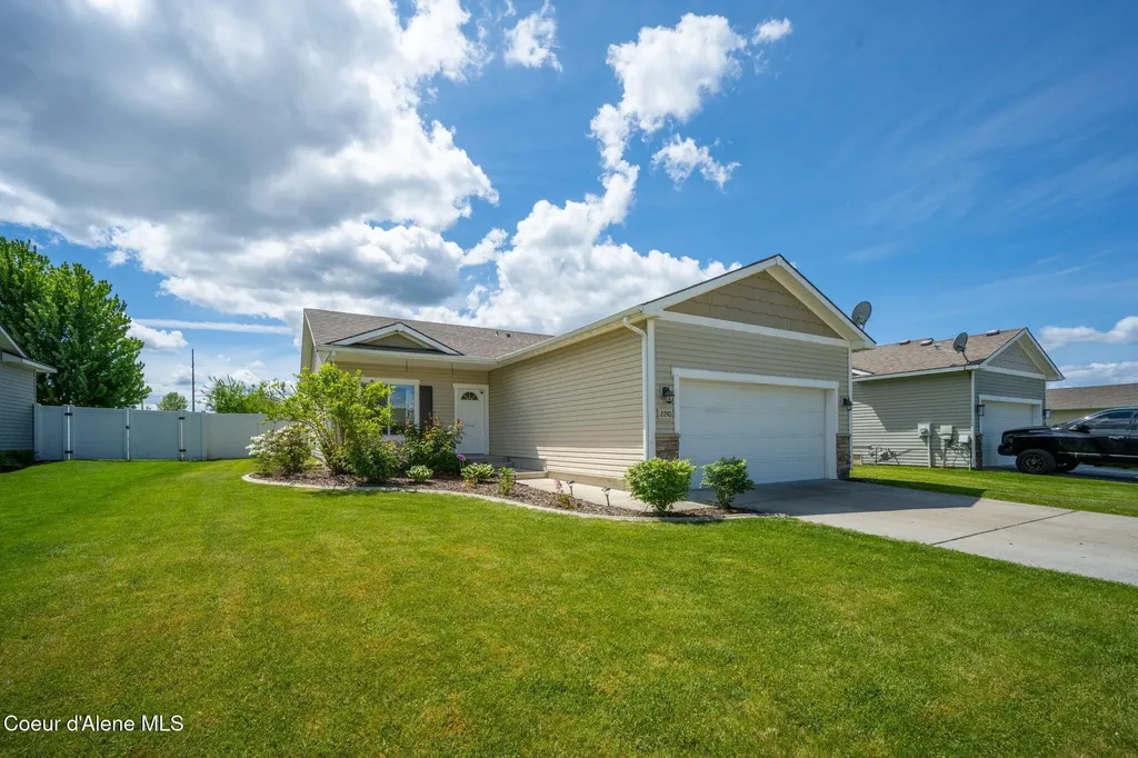 2290 E Knapp Drive Post Falls ID 83854