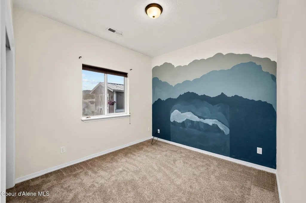 2290 E Knapp Drive Post Falls ID 83854