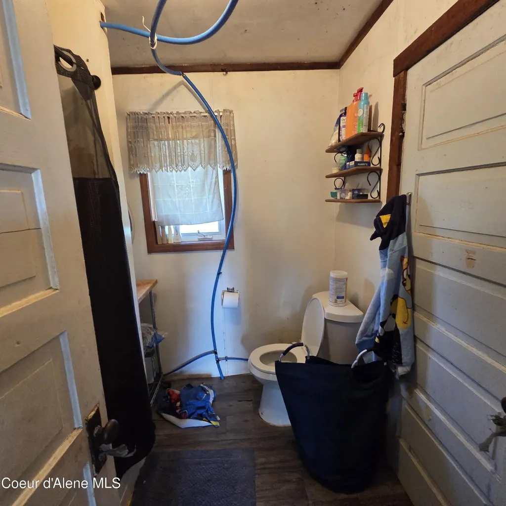 64042 S Highway 3 S Fernwood ID 83830