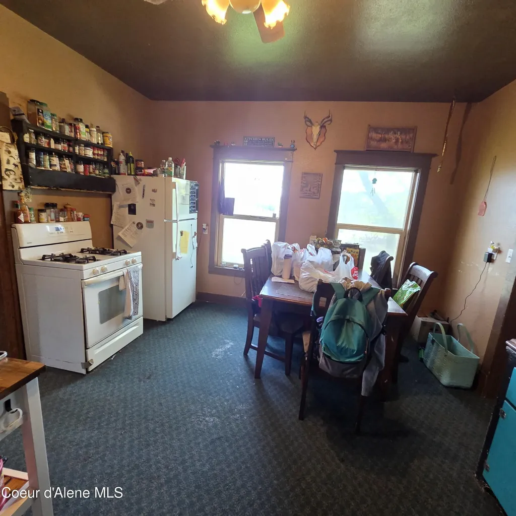 64042 S Highway 3 S Fernwood ID 83830