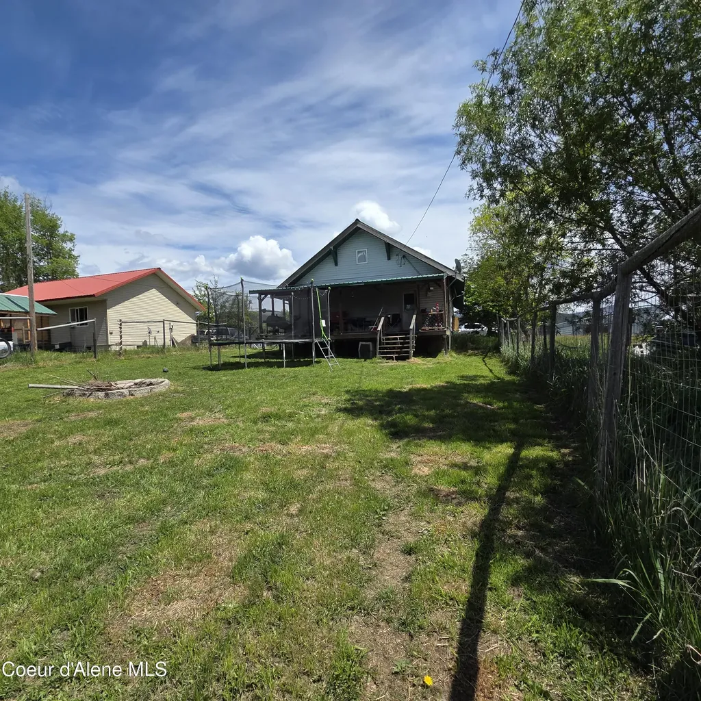 64042 S Highway 3 S Fernwood ID 83830