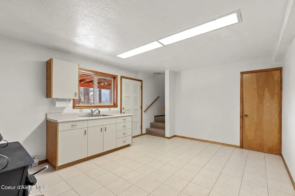 5977 E Mcmahon Road Hayden ID 83835