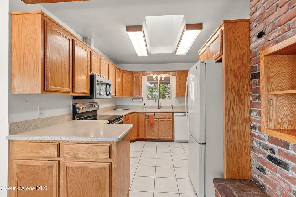 5977 E Mcmahon Road Hayden ID 83835