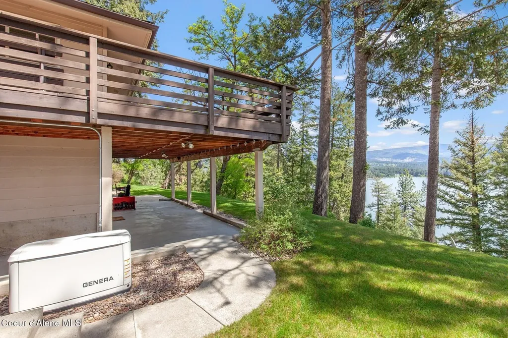 5977 E Mcmahon Road Hayden ID 83835