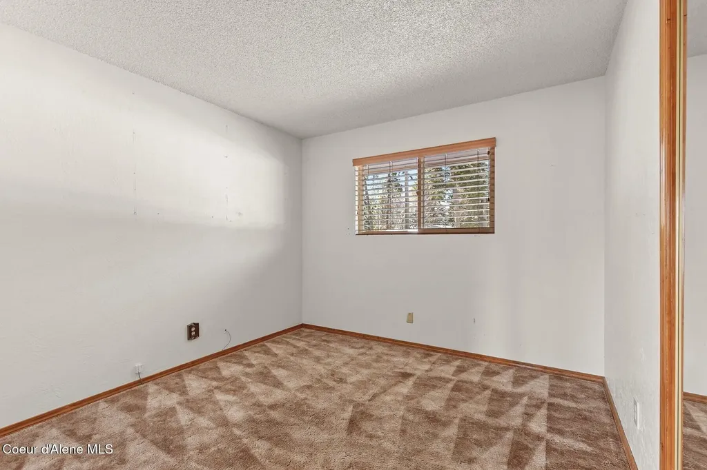 5977 E Mcmahon Road Hayden ID 83835