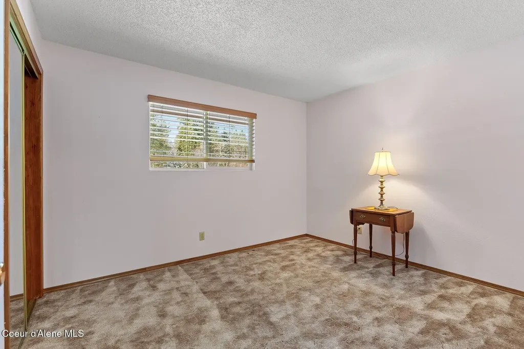 5977 E Mcmahon Road Hayden ID 83835