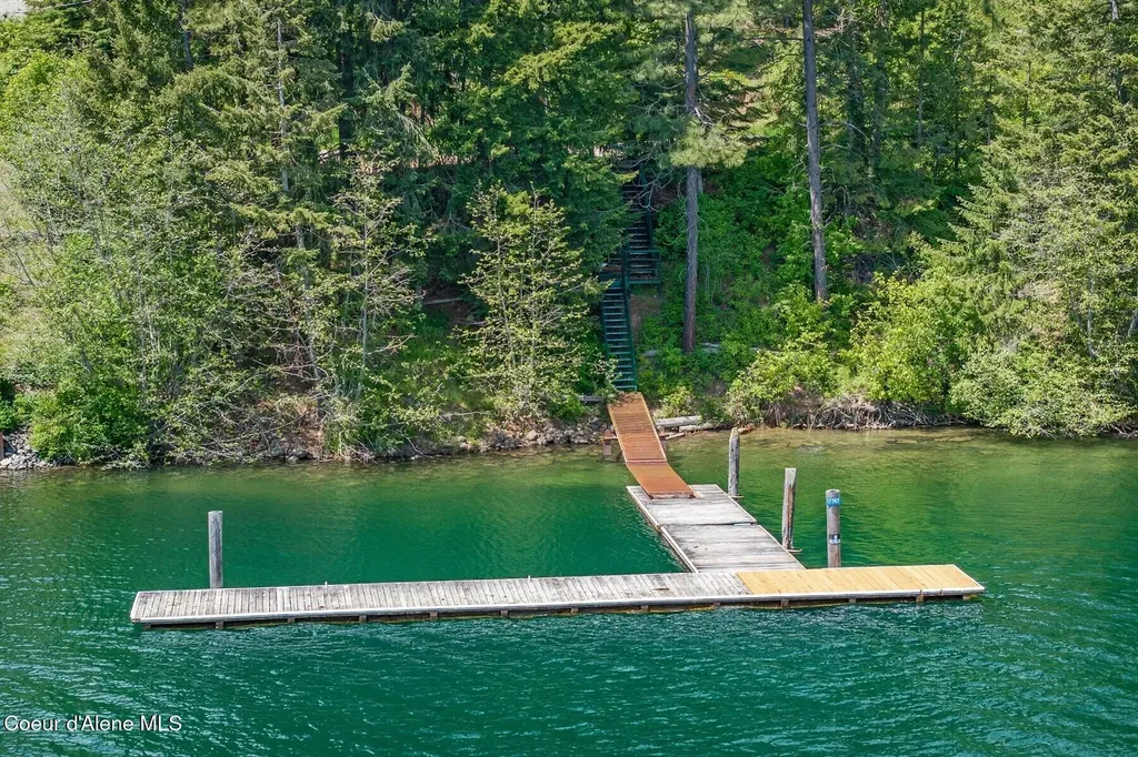 5977 E Mcmahon Road Hayden ID 83835