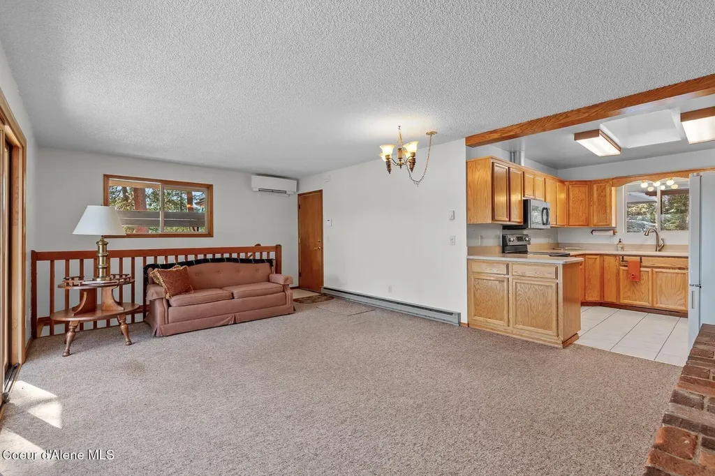 5977 E Mcmahon Road Hayden ID 83835