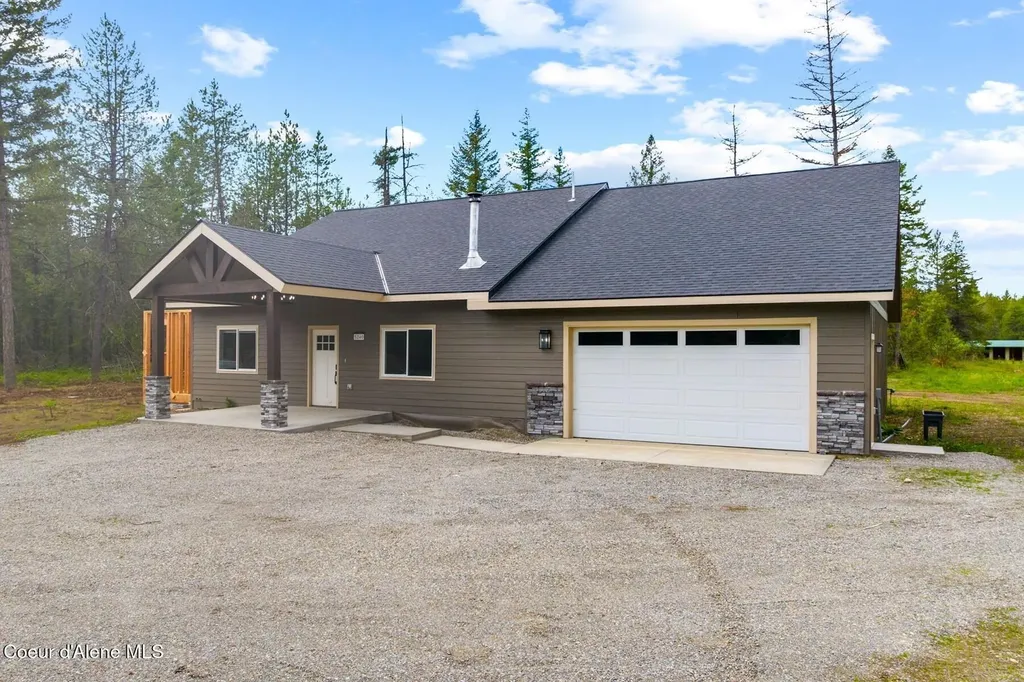 5240 Vay Road Priest River ID 83856