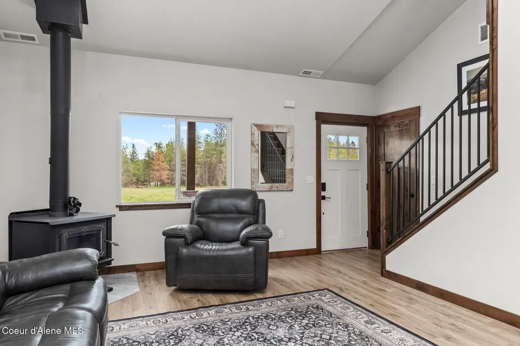 5240 Vay Road Priest River ID 83856
