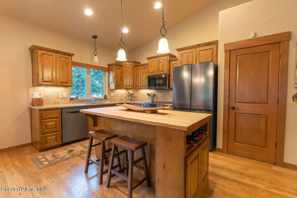 1573 E Chanticleer Court Hayden ID 83835