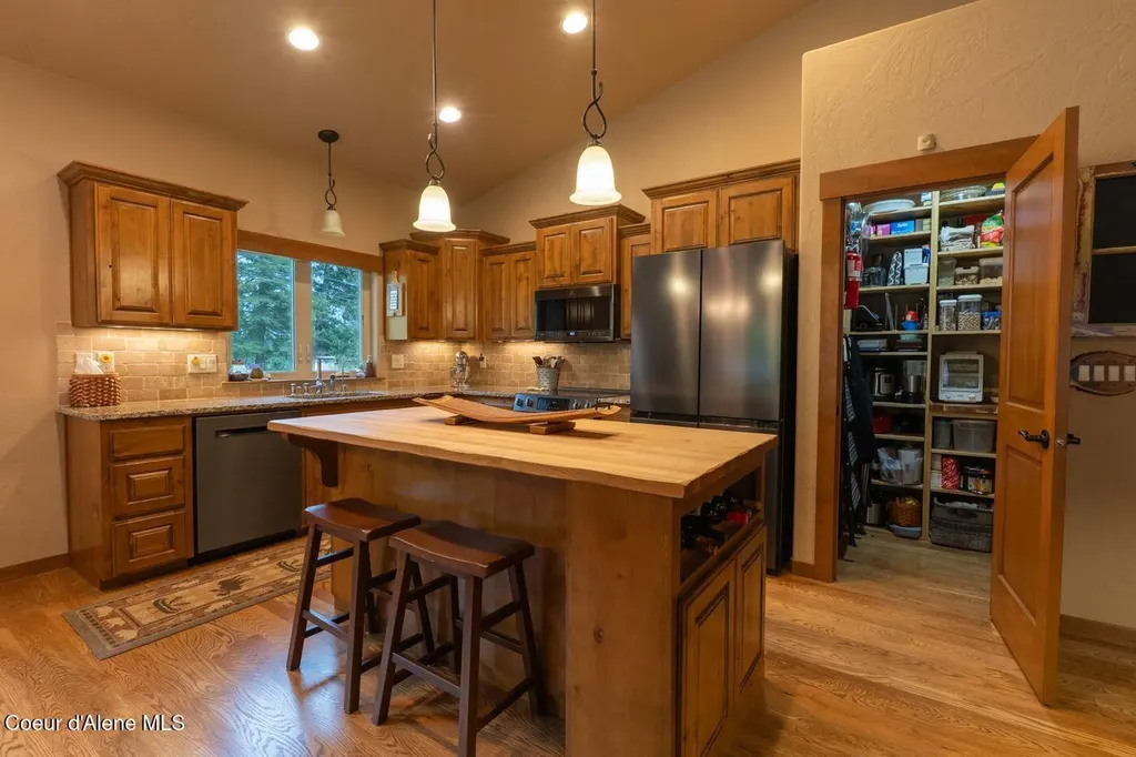 1573 E Chanticleer Court Hayden ID 83835