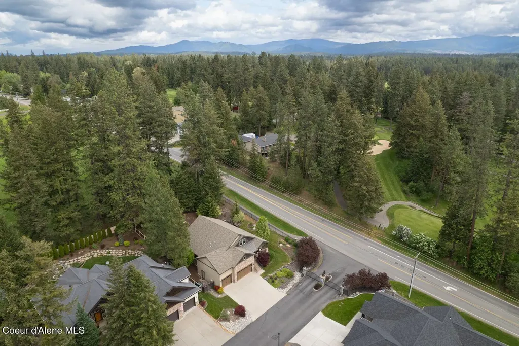 1573 E Chanticleer Court Hayden ID 83835