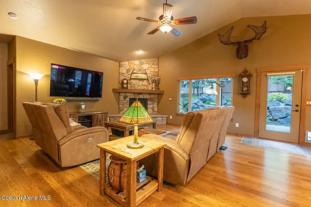 1573 E Chanticleer Court Hayden ID 83835