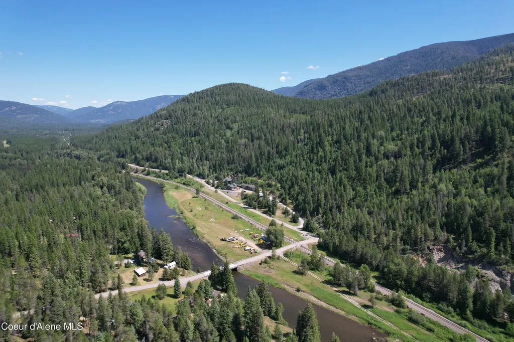 2673 Moyie River Road Bonners Ferry ID 83805