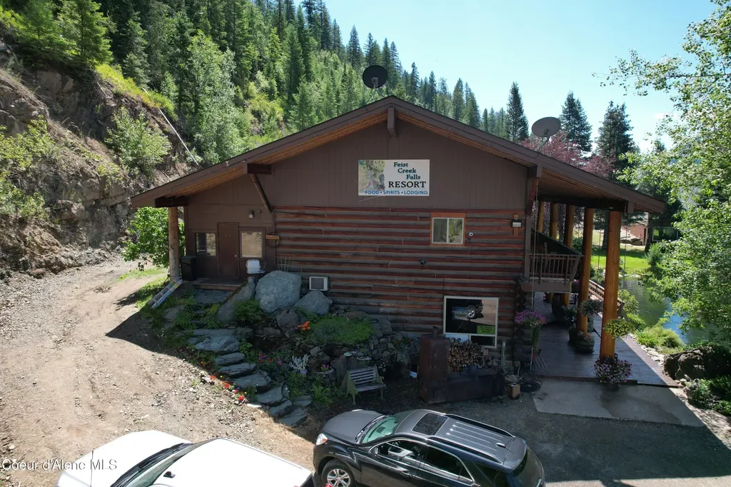 2673 Moyie River Road Bonners Ferry ID 83805