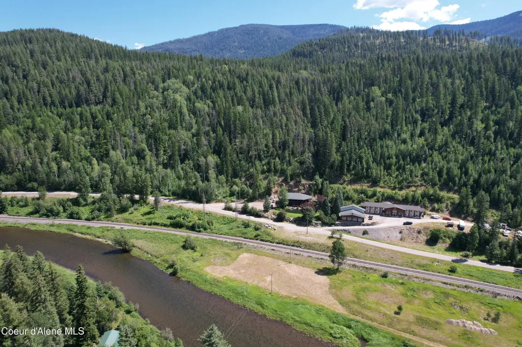 2673 Moyie River Road Bonners Ferry ID 83805