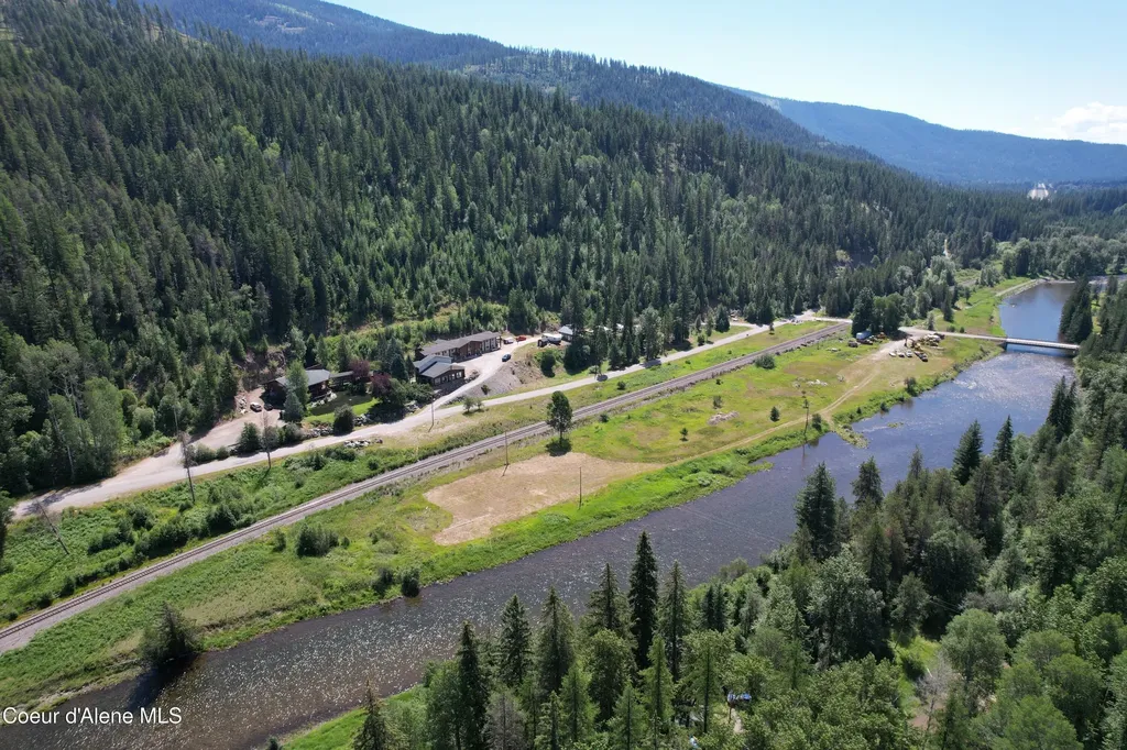 2673 Moyie River Road Bonners Ferry ID 83805