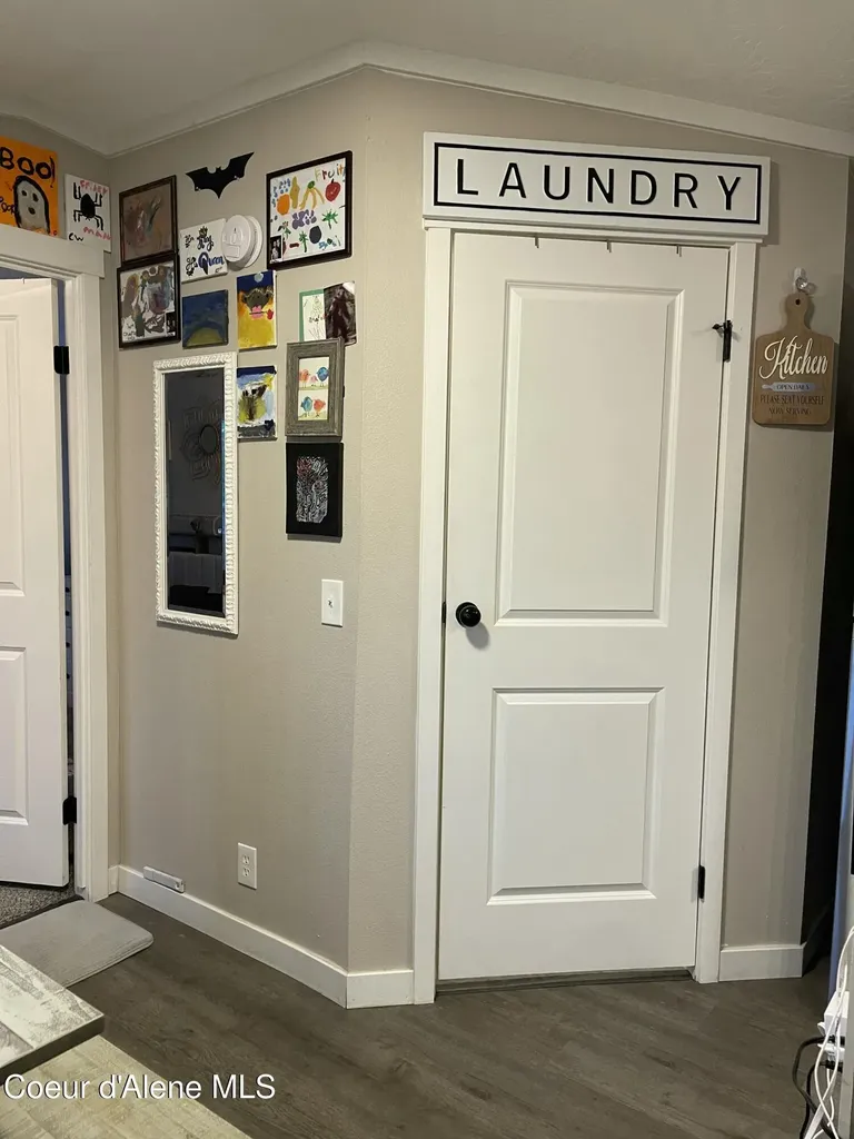 8582 W Park Loop Rathdrum ID 83858