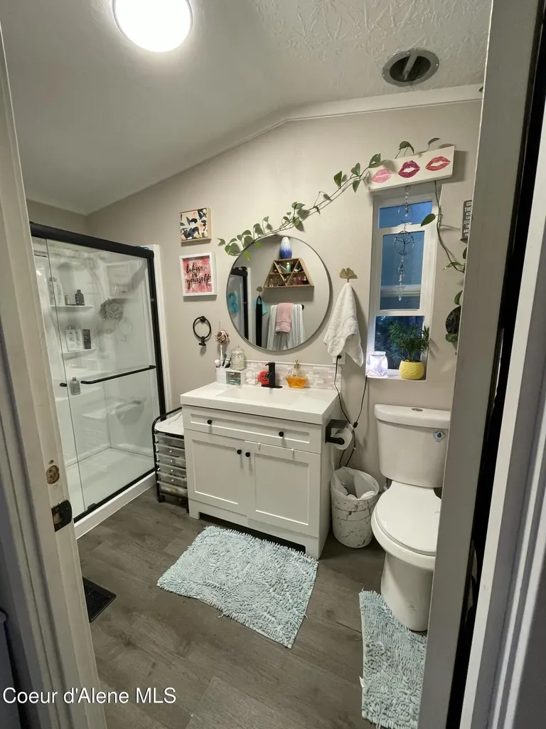 8582 W Park Loop Rathdrum ID 83858