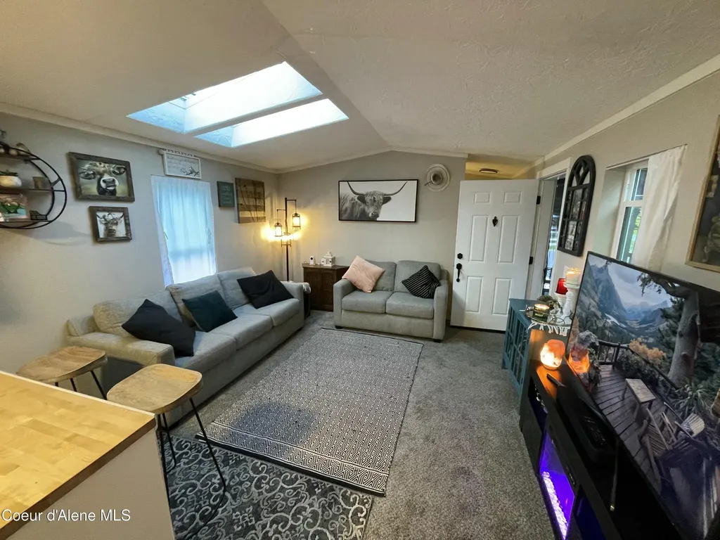 8582 W Park Loop Rathdrum ID 83858