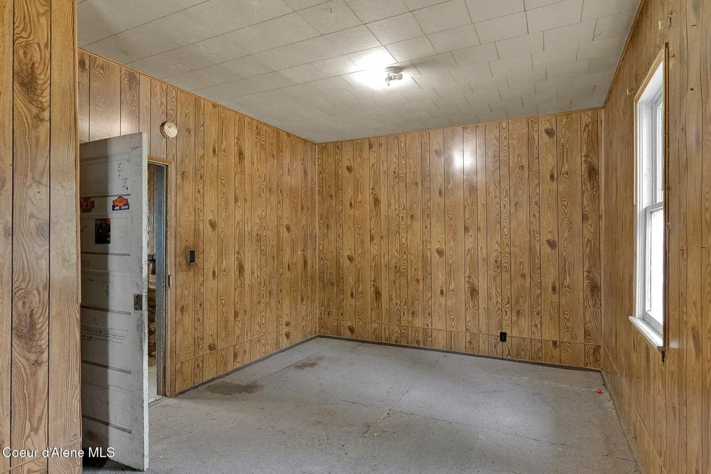 905 N Boyer Avenue Sandpoint ID 83864
