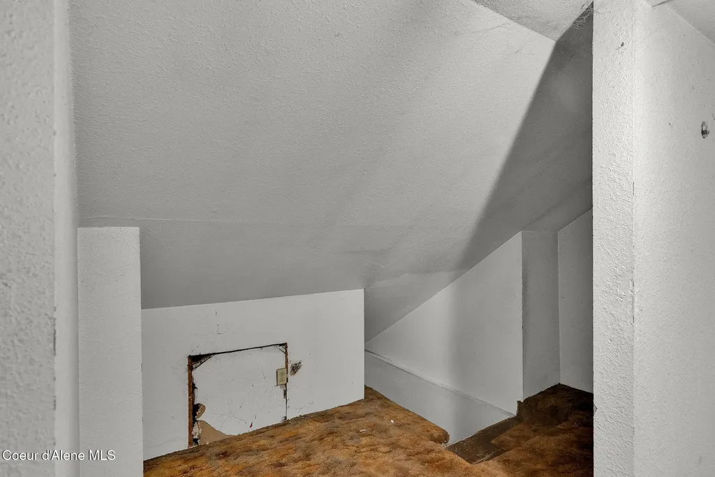 905 N Boyer Avenue Sandpoint ID 83864