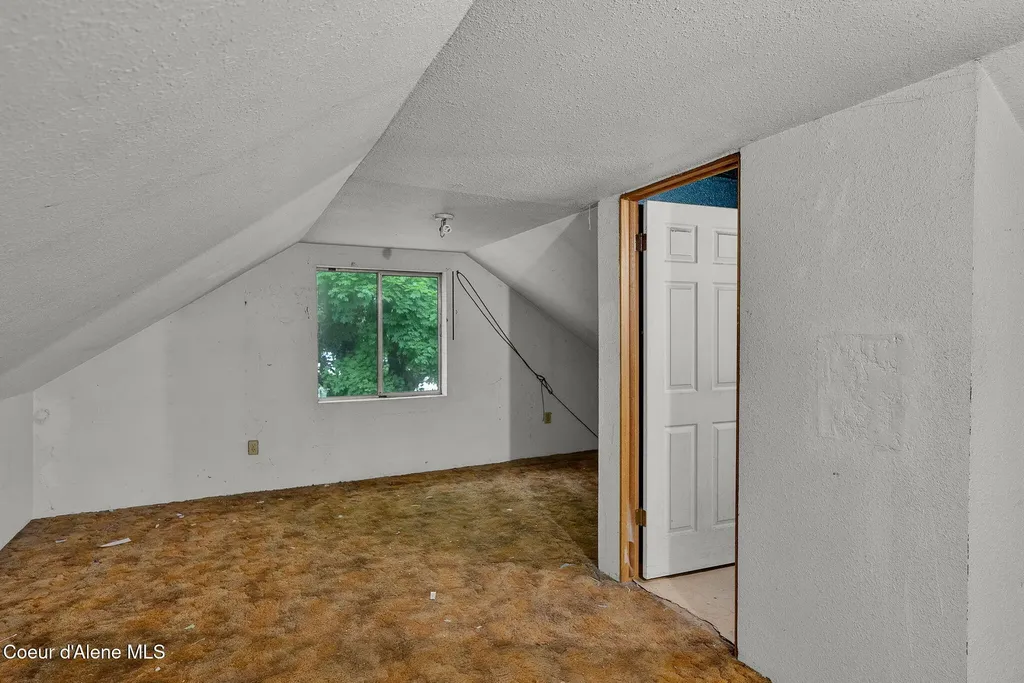 905 N Boyer Avenue Sandpoint ID 83864