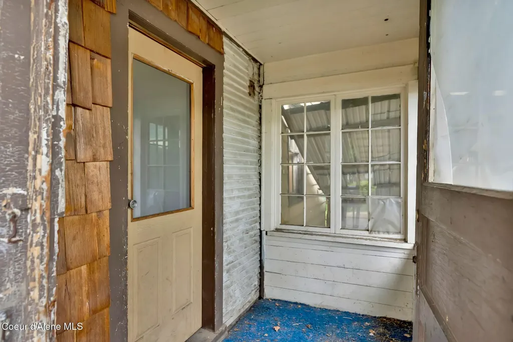 905 N Boyer Avenue Sandpoint ID 83864