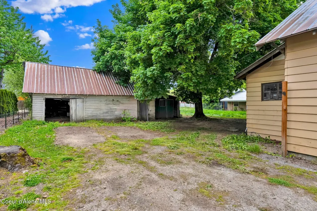905 N Boyer Avenue Sandpoint ID 83864