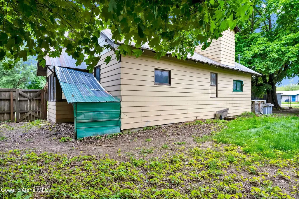 905 N Boyer Avenue Sandpoint ID 83864