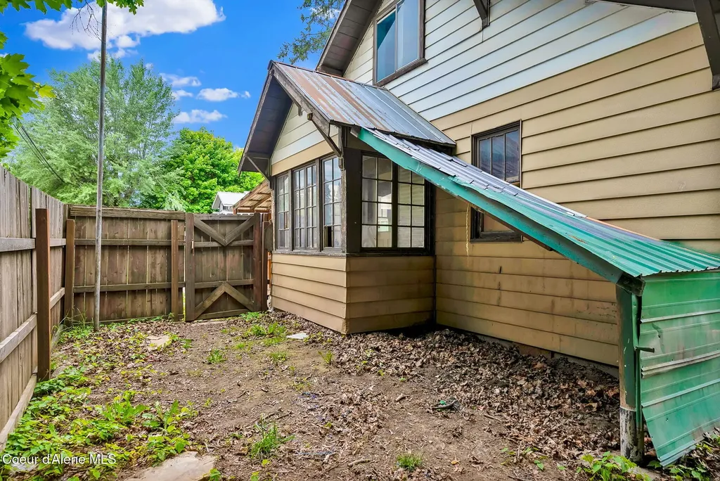 905 N Boyer Avenue Sandpoint ID 83864