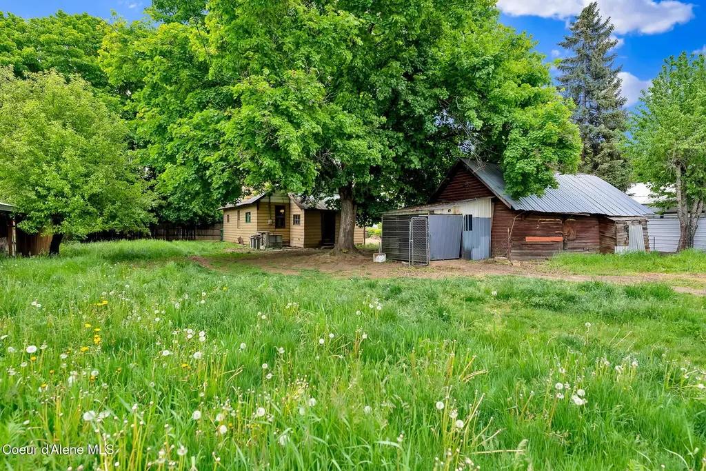 905 N Boyer Avenue Sandpoint ID 83864