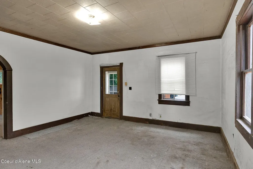 905 N Boyer Avenue Sandpoint ID 83864