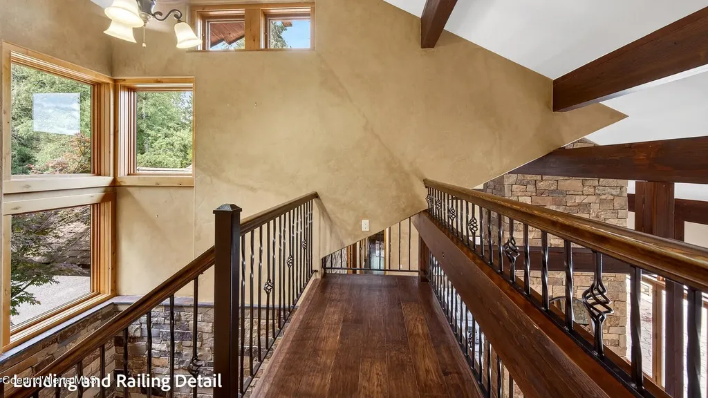 956 Carr Creek Road Sandpoint ID 83864