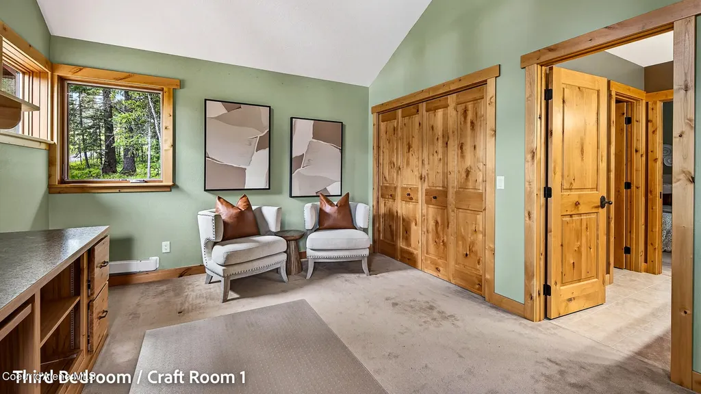 956 Carr Creek Road Sandpoint ID 83864