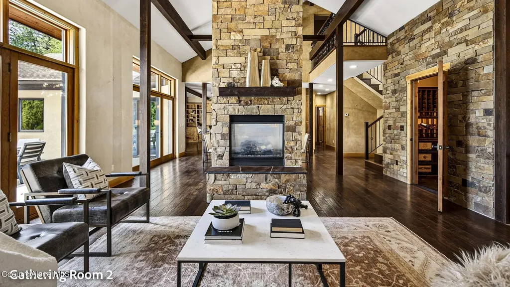 956 Carr Creek Road Sandpoint ID 83864