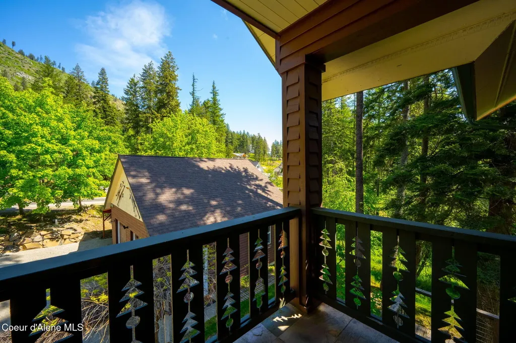 34532 N Terrace Drive Bayview ID 83803