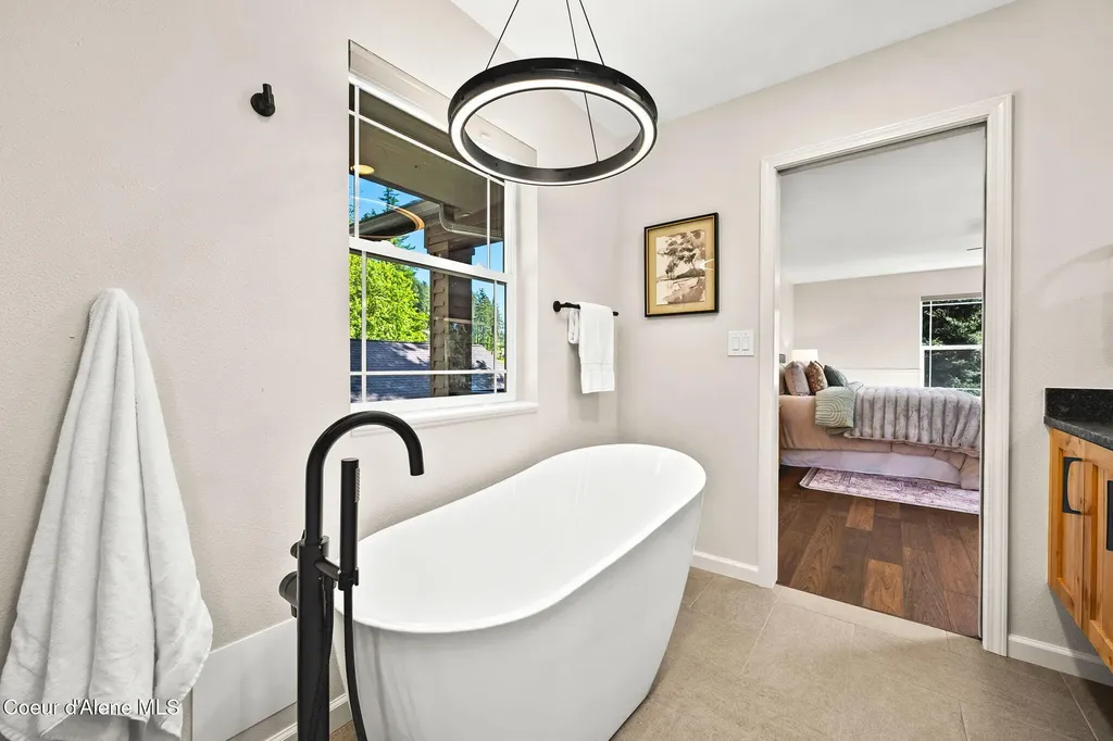 34532 N Terrace Drive Bayview ID 83803